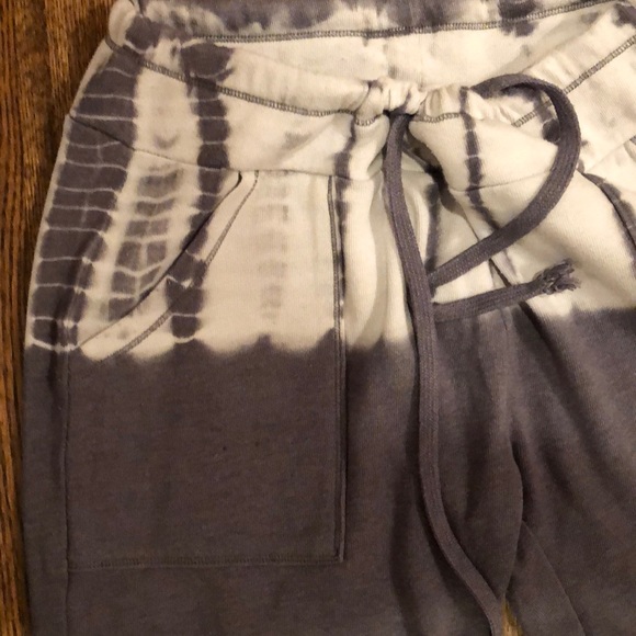 Joggers - Picture 3 of 3